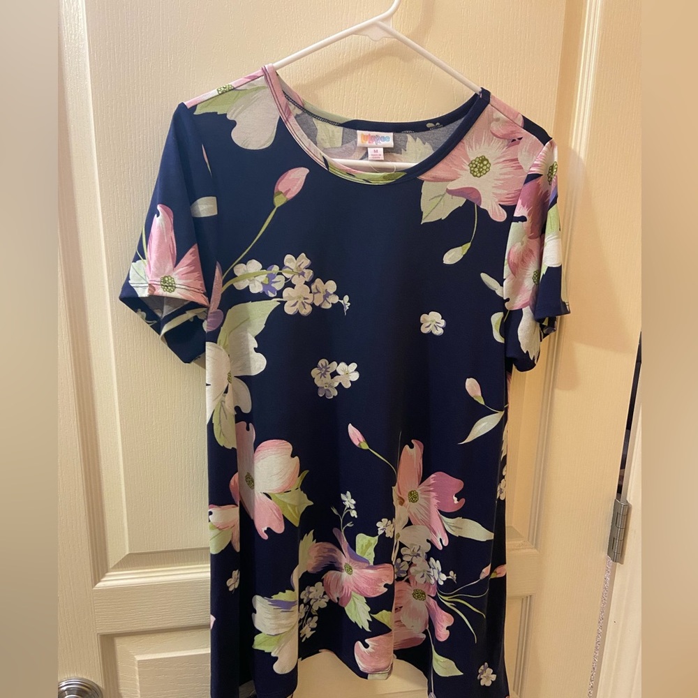 LuLaRoe top